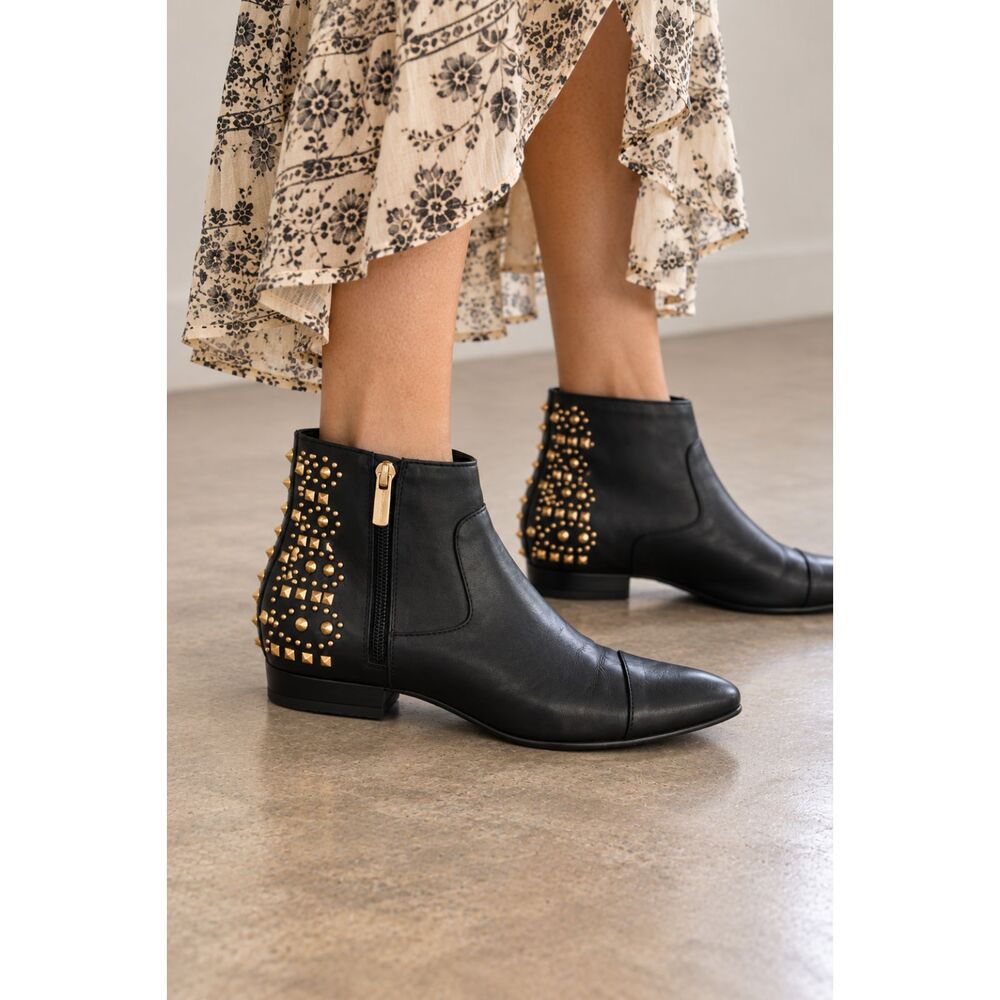 Black Leather Studded Ankle Boots Pointed Toe Flat Heel Edgy Moto Style Size 8